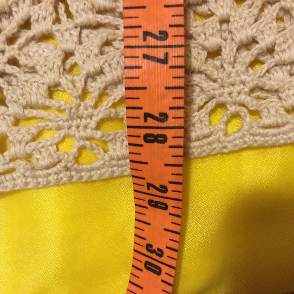 Beautiful knitted lace cartigan by Draper’s and Damon’s - Picture 8 of 13